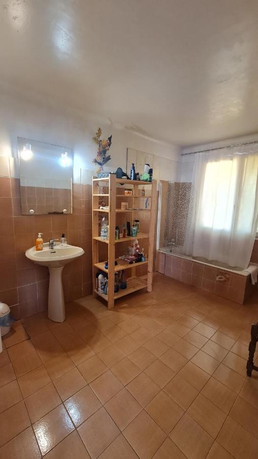 Chambre Double Avec Piscine Proche De Perpignan Rivesaltes Buitenkant foto